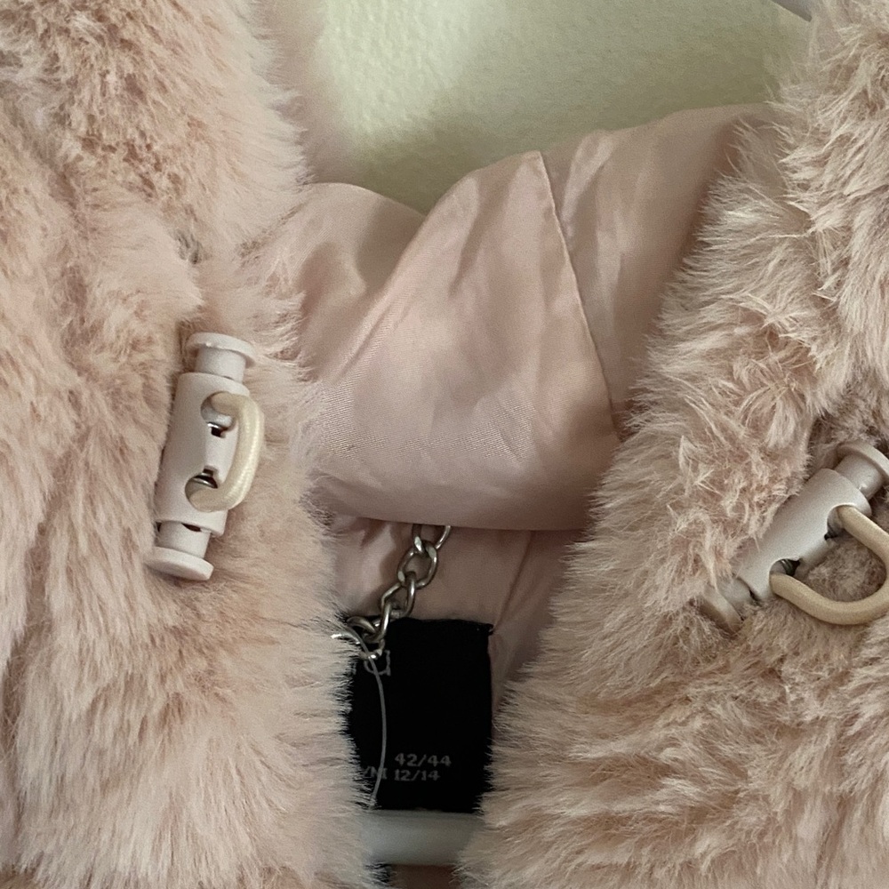 Cozy Women's Teddy Jacket in Soft Pink - Picture 4 of 11